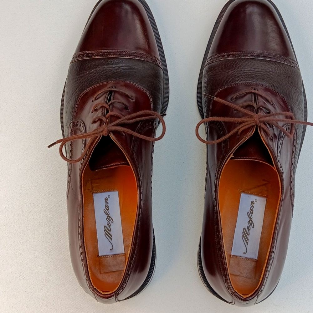 Mezlan mens Oxford brown dress shoes with minimal wear. Size 10